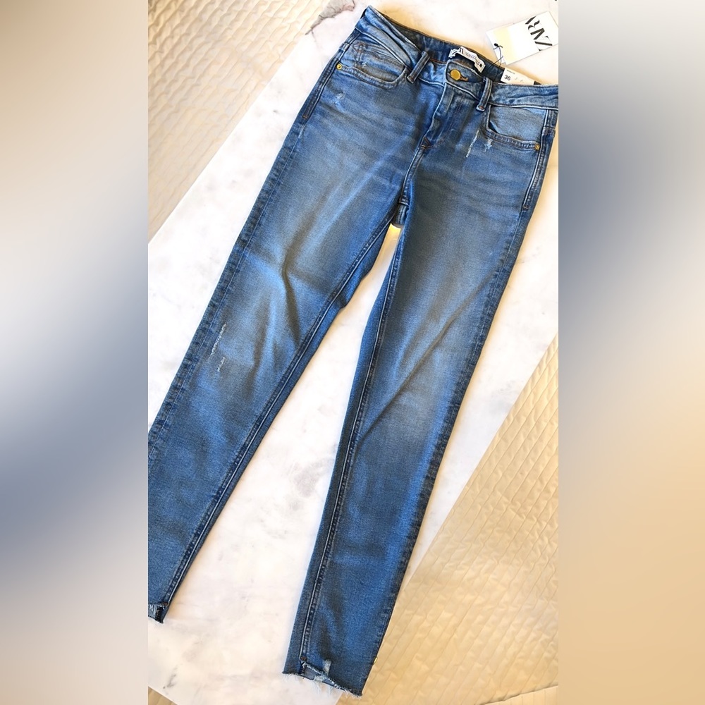 Zara NWT Light Blue Jeans